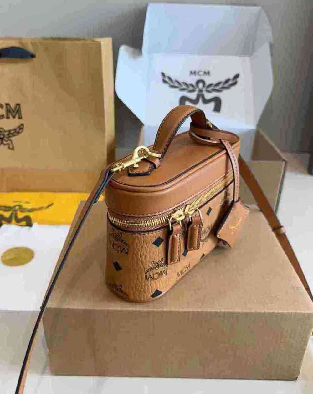 MCM Brown Visetos Cosmetic Vanity Case Detachable Crossbody Strap - Picture 2 of 8